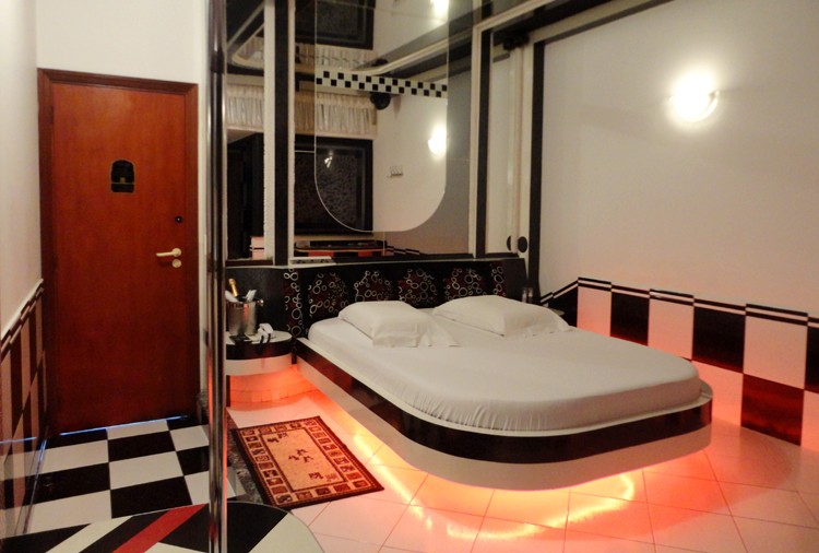 Requinte 2 Motel - Suíte Super Luxo